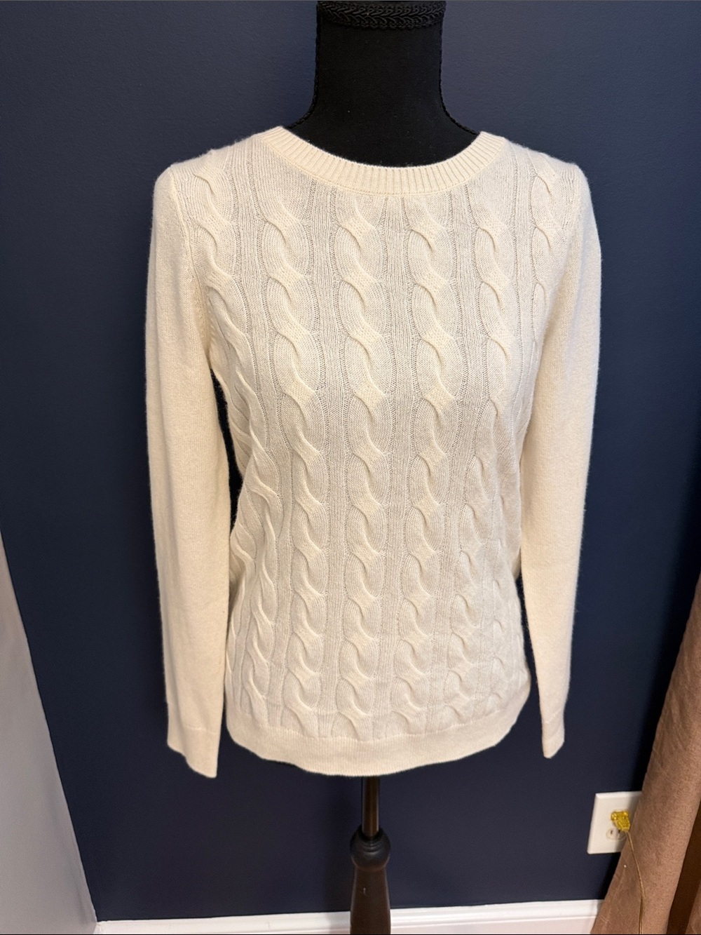 Talbots Pure Cashmere Cable Knit Sweater Ivory Cream Petite Small no pills